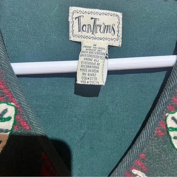 Vintage Plaid Christmas Vest - Picture 5 of 6